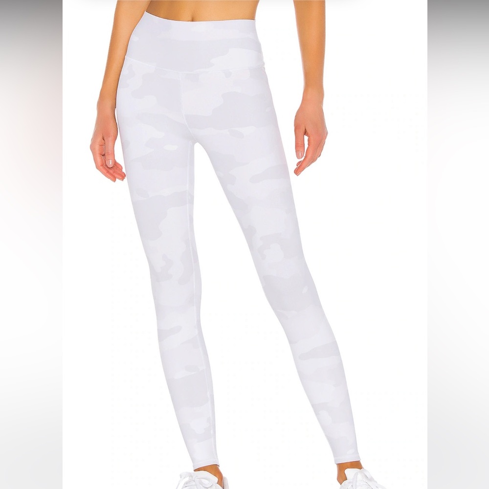Alo Yoga White Camouflage Workout Set- Never used